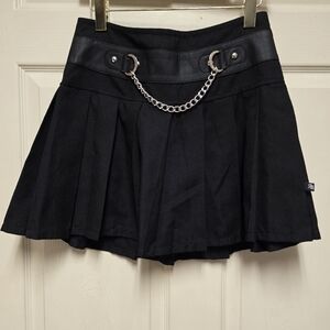 2000s Y2K Royal Bones Pleated Mini skirt in Black w chain belt and Leather SzSm